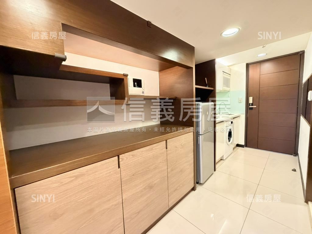 新板特區質感套房房屋室內格局與周邊環境