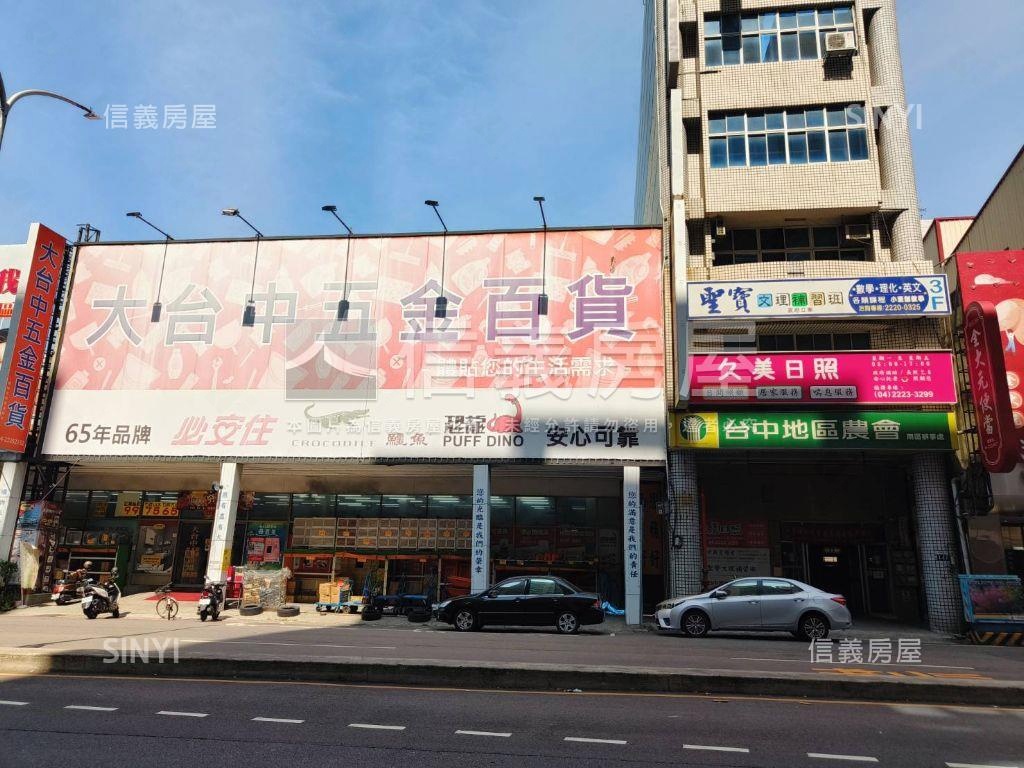 近國圖館女王萬歲附車位房屋室內格局與周邊環境