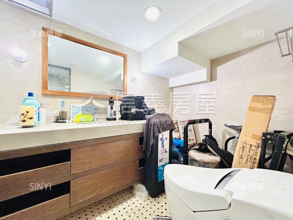 ＭＩＨＯ美秀館精美挑高房屋室內格局與周邊環境