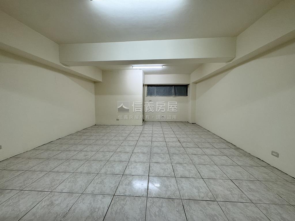 專任華興區低總價店面房屋室內格局與周邊環境