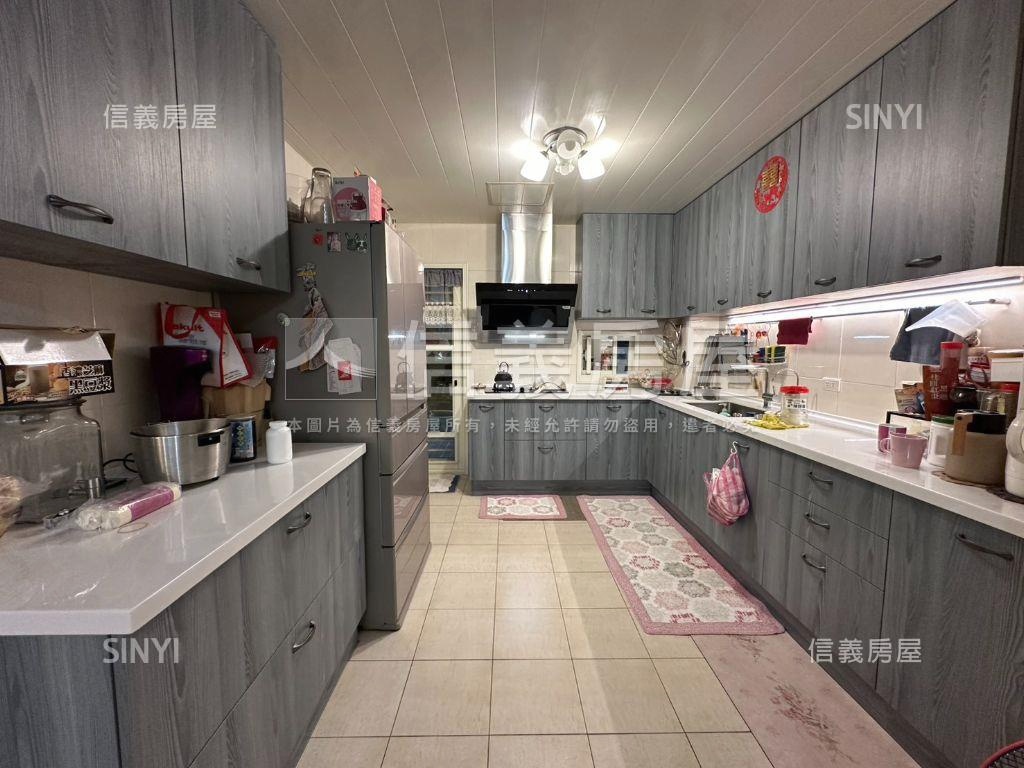 稀有●經典伯爵下疊房屋室內格局與周邊環境