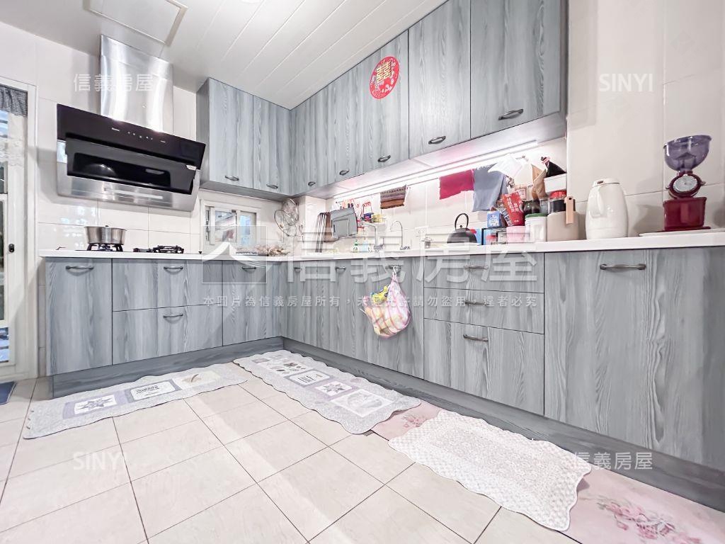 稀有⭐經典伯爵下疊房屋室內格局與周邊環境