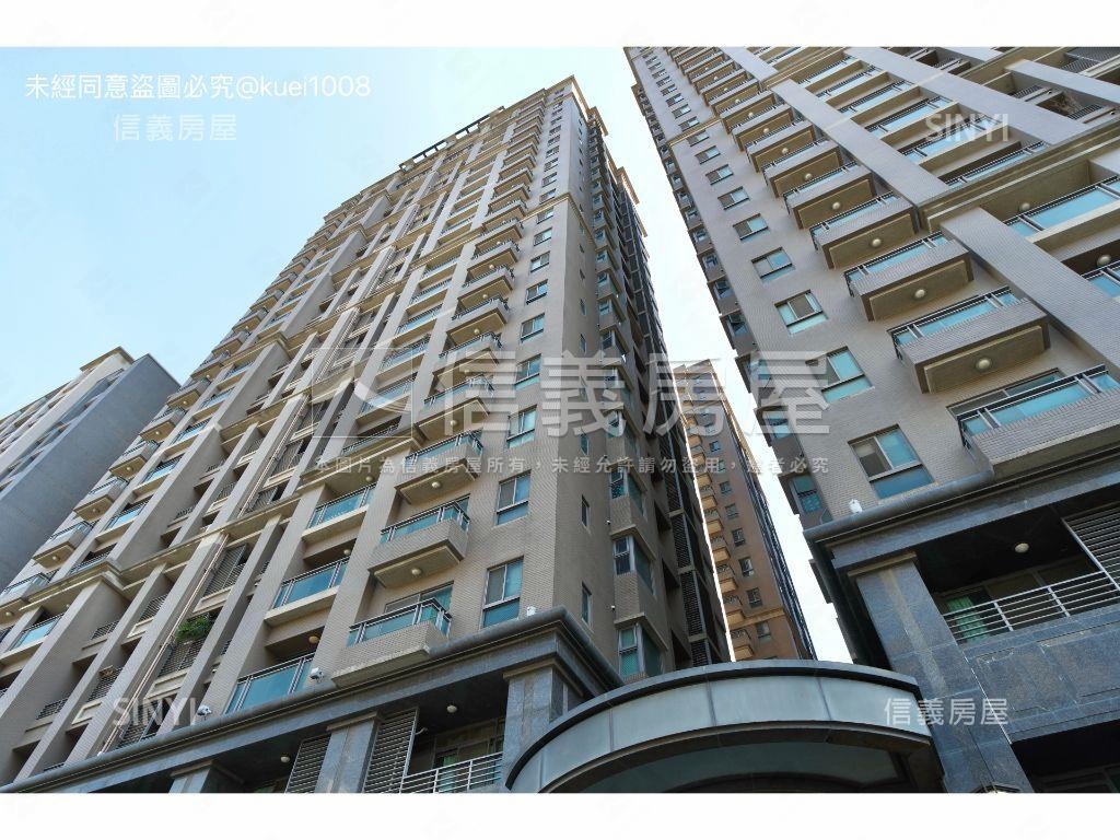 專任世紀凱悅三房平面車位房屋室內格局與周邊環境