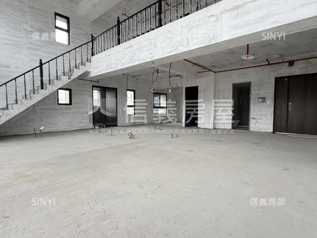 城閱屋王俯視校園房屋室內格局與周邊環境