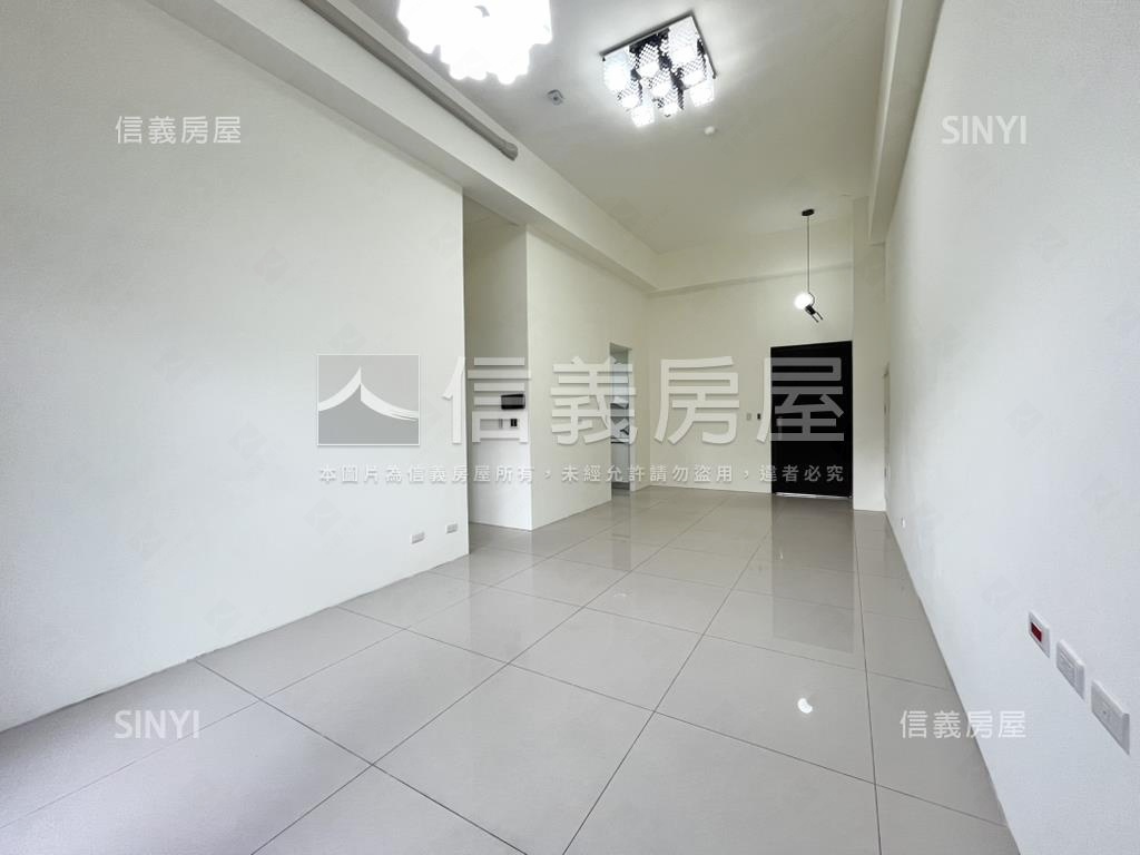 城心城邑三房雙車位房屋室內格局與周邊環境