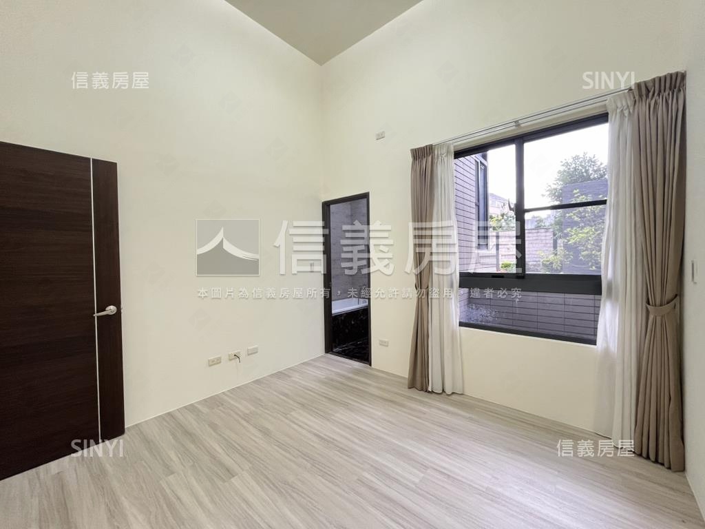 城心城邑三房雙車位房屋室內格局與周邊環境