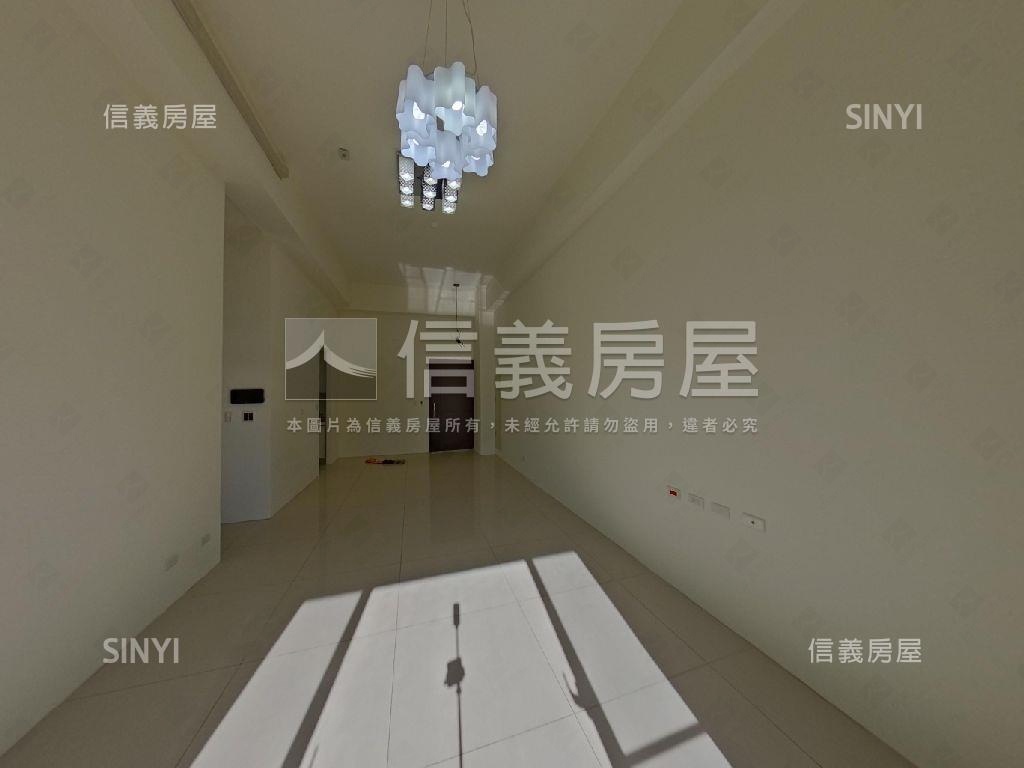 城心城邑三房雙車位房屋室內格局與周邊環境