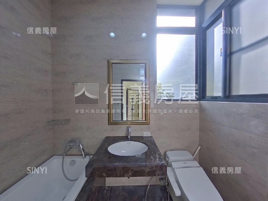 城心城邑三房雙車位房屋室內格局與周邊環境