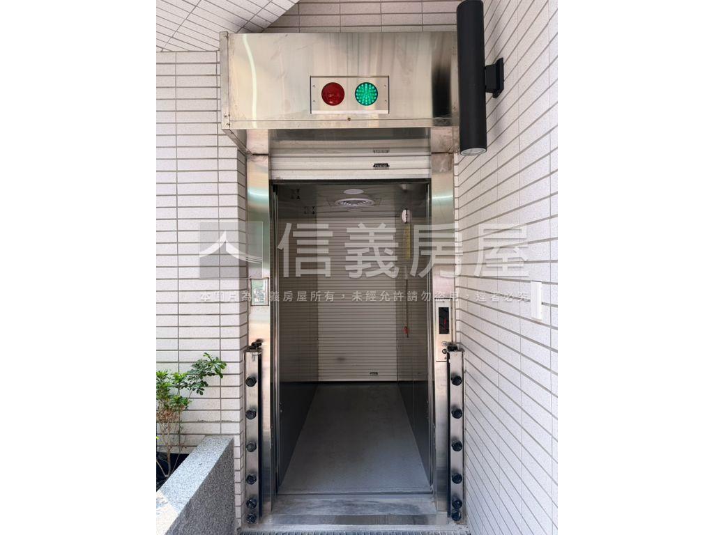 東區環狀採光兩房大露臺房屋室內格局與周邊環境
