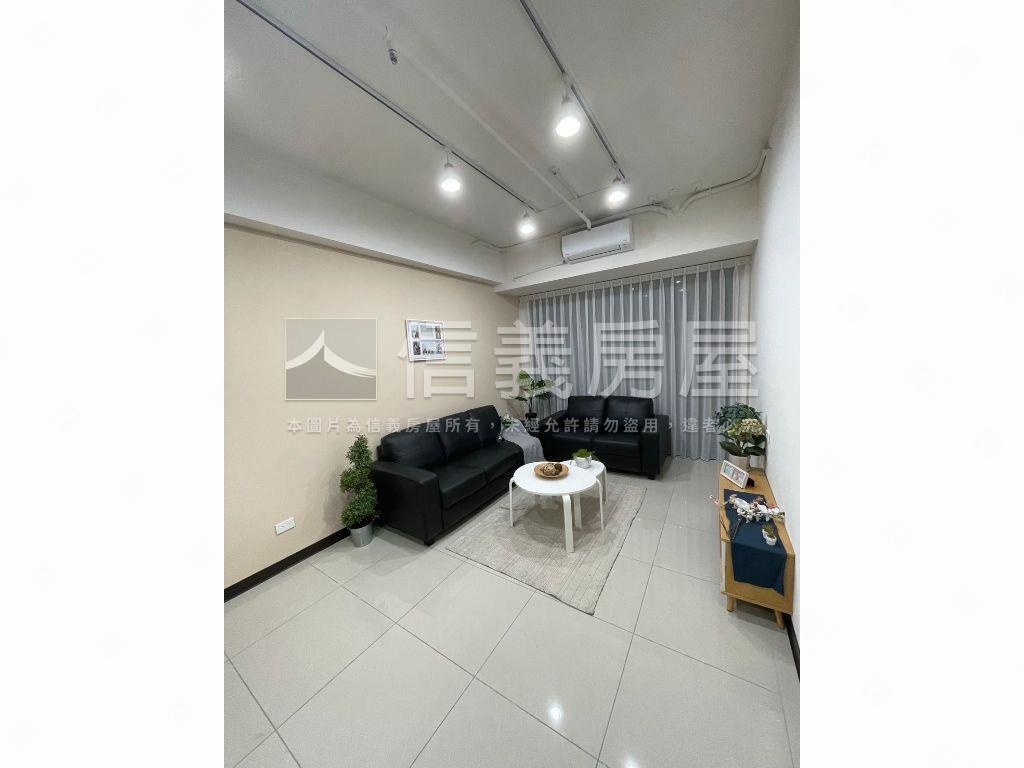 專任高鐵之星兩房兩衛房屋室內格局與周邊環境