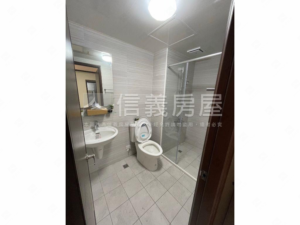 專任高鐵之星兩房兩衛房屋室內格局與周邊環境