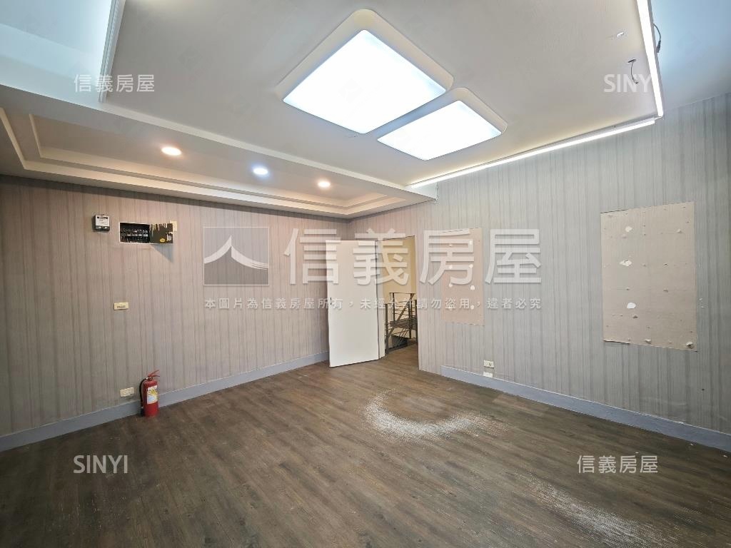 萬隆捷運邊間店辦房屋室內格局與周邊環境