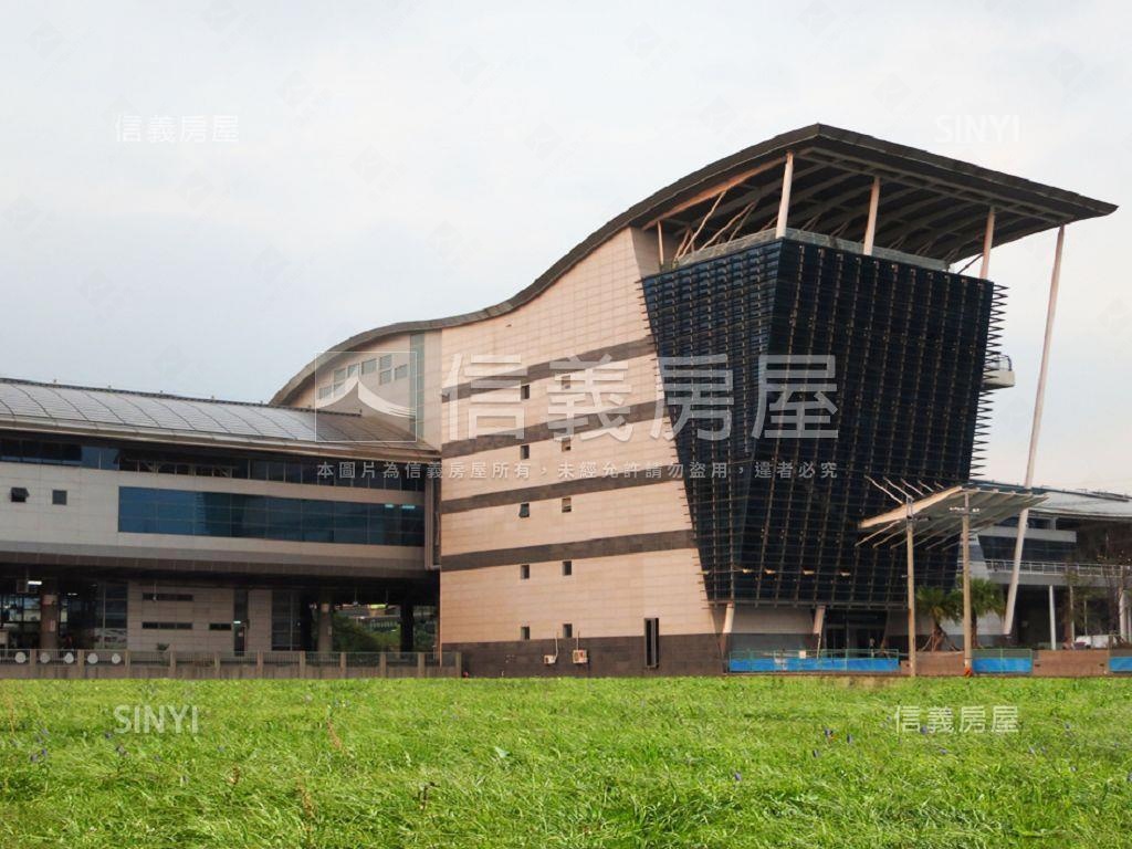 美村南路大地坪邊間透天房屋室內格局與周邊環境