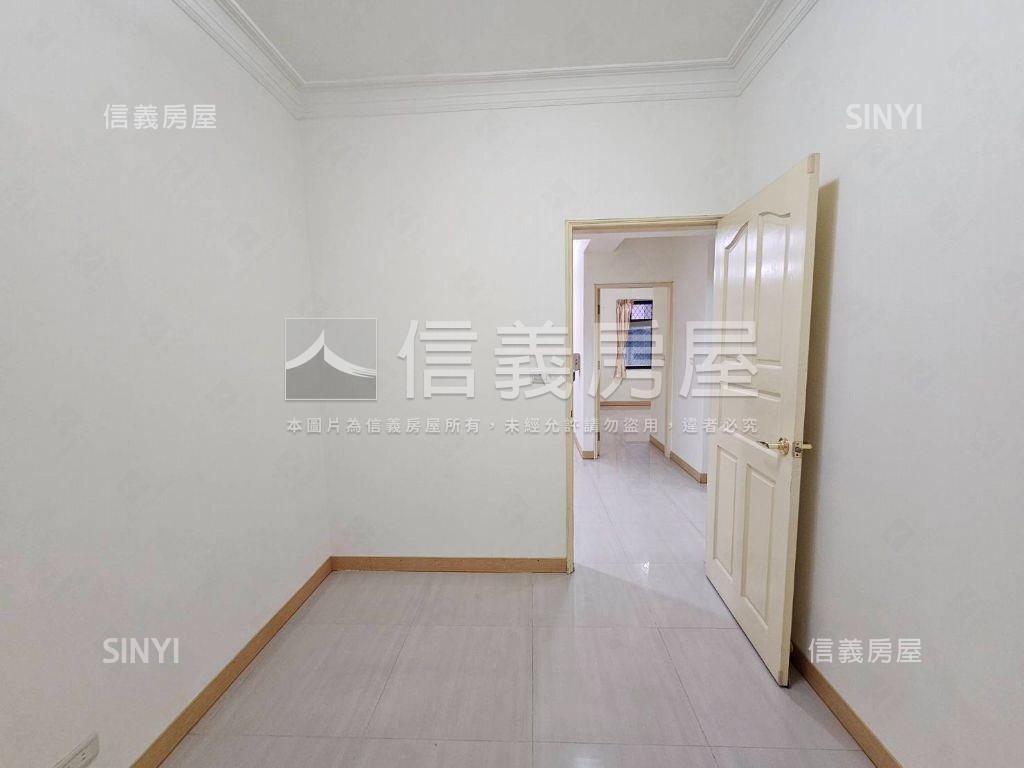 麗景中國大三房車位房屋室內格局與周邊環境