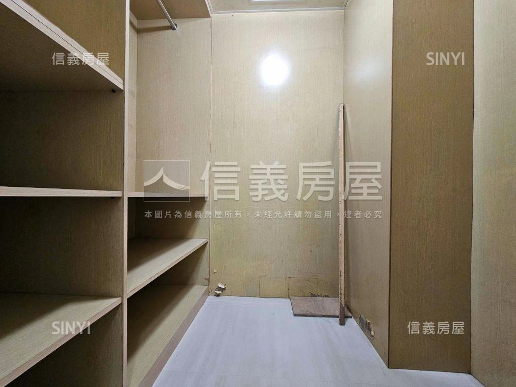 麗景中國大三房車位房屋室內格局與周邊環境