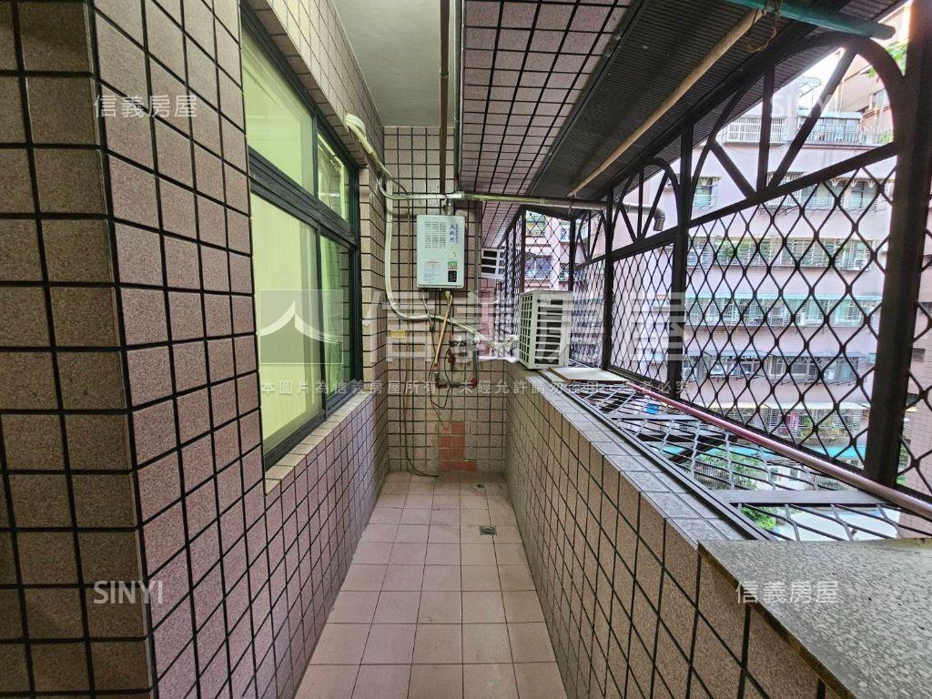 麗景中國大三房車位房屋室內格局與周邊環境