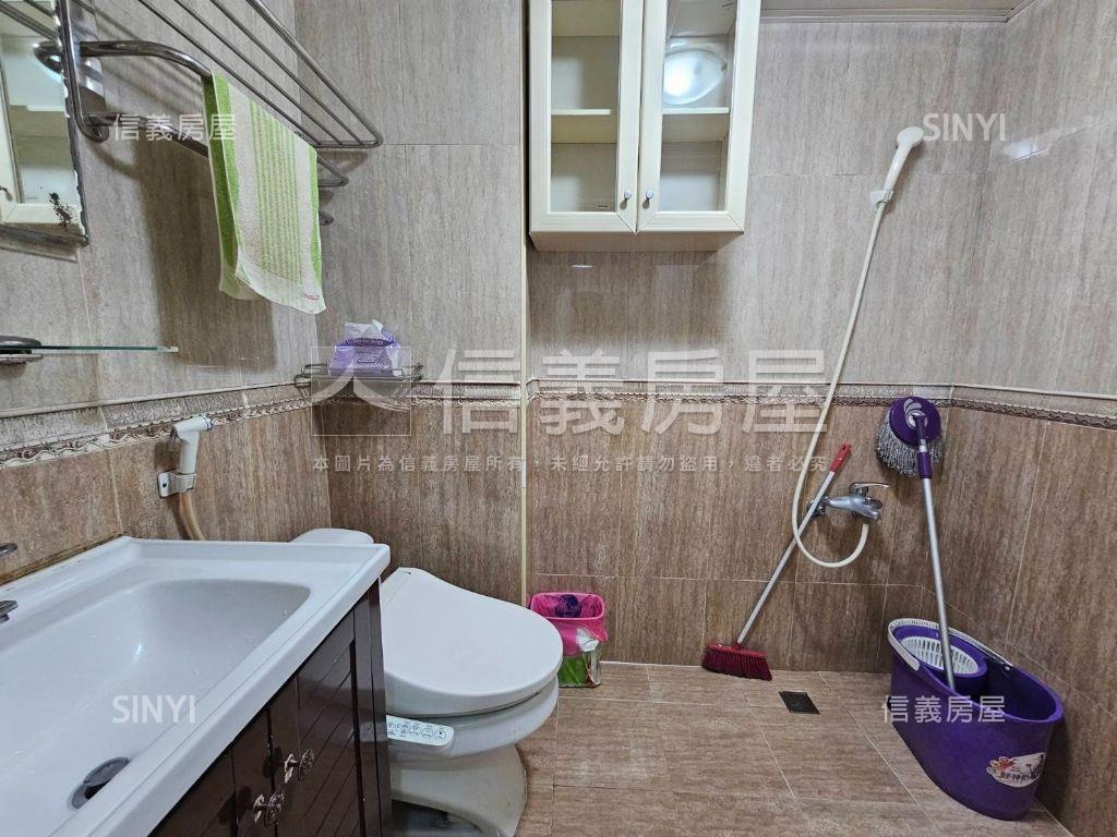 麗景中國大三房車位房屋室內格局與周邊環境