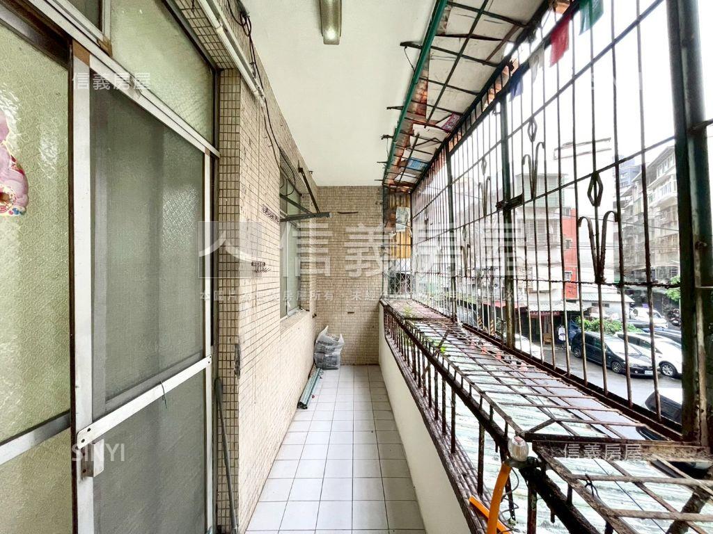 新和國小‧靜謐亮麗二樓房屋室內格局與周邊環境