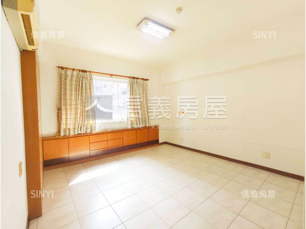 遠東大博爵高樓大三房房屋室內格局與周邊環境