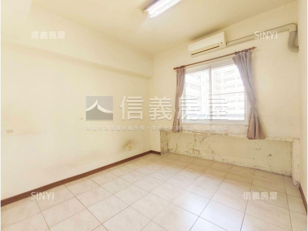 遠東大博爵高樓大三房房屋室內格局與周邊環境