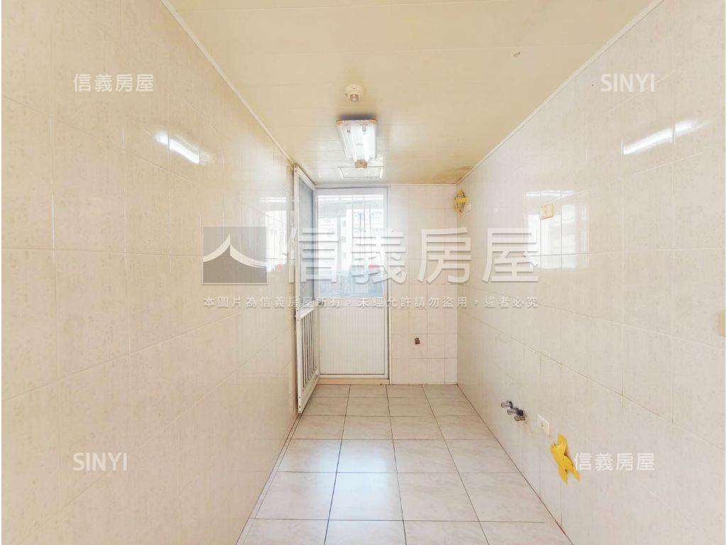 遠東大博爵高樓大三房房屋室內格局與周邊環境