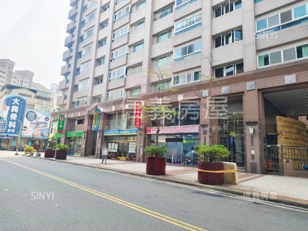 遠東大博爵高樓大三房房屋室內格局與周邊環境