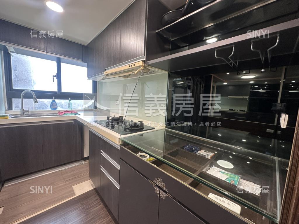 采舍Ａ★歐風裝潢附平車位房屋室內格局與周邊環境