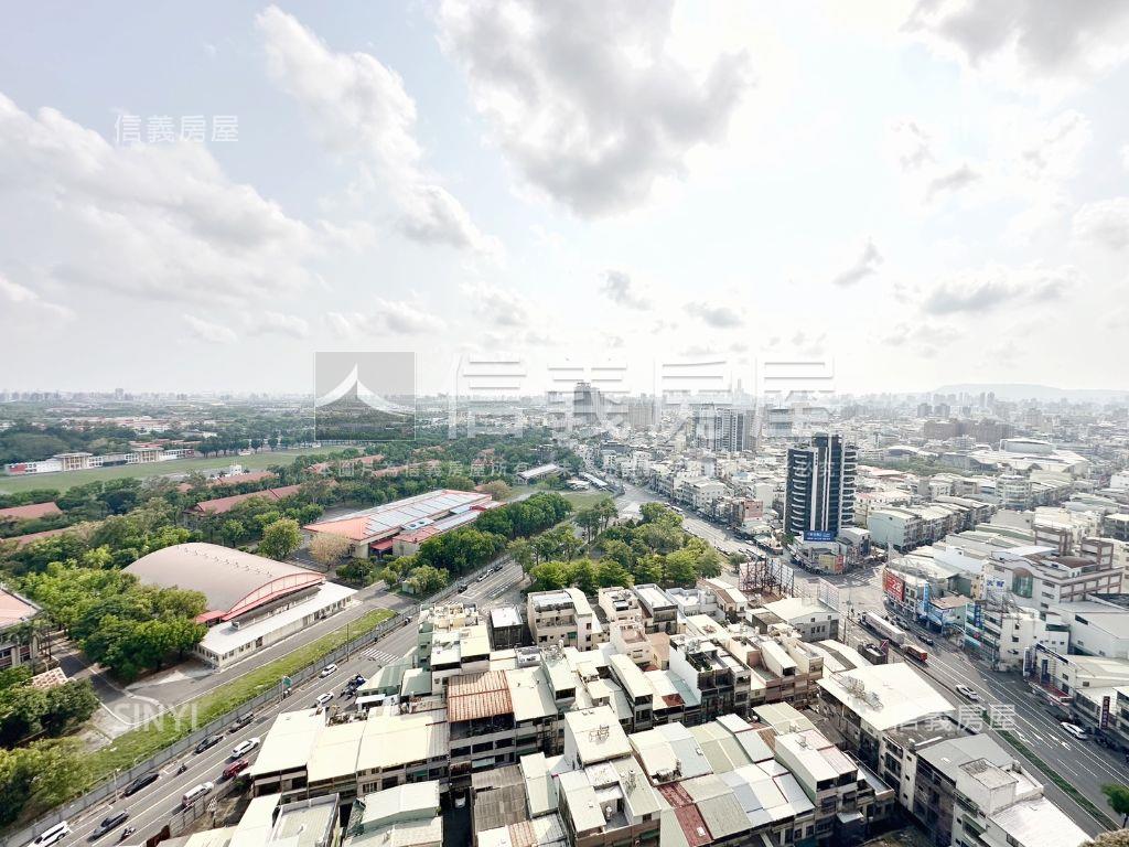 近鳳山國中低總稀有兩房房屋室內格局與周邊環境
