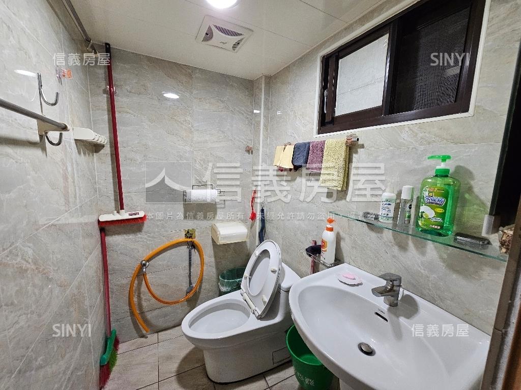 近市府民安路活巷美透天房屋室內格局與周邊環境