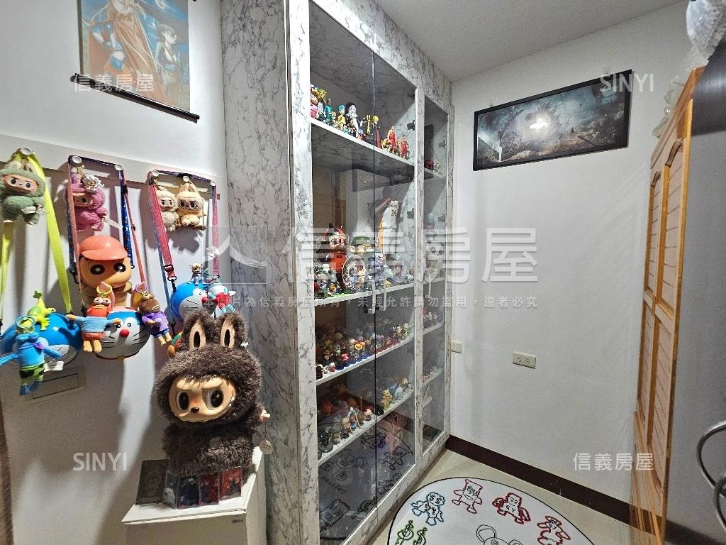 近市府民安路活巷美透天房屋室內格局與周邊環境