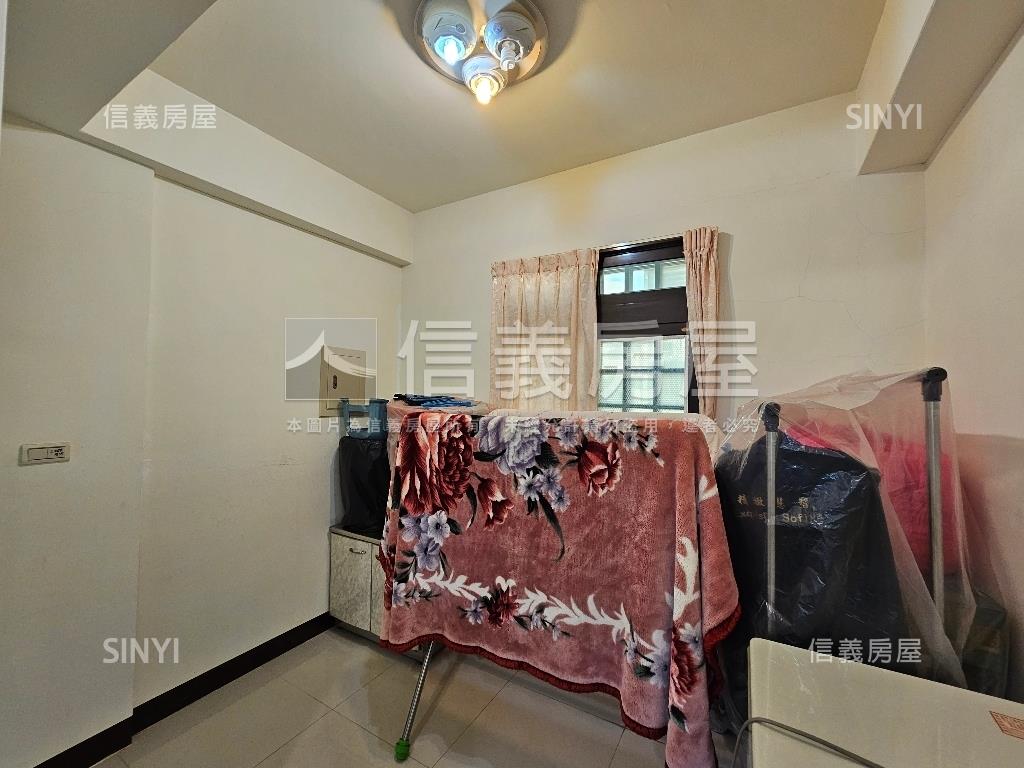 近市府民安路活巷美透天房屋室內格局與周邊環境