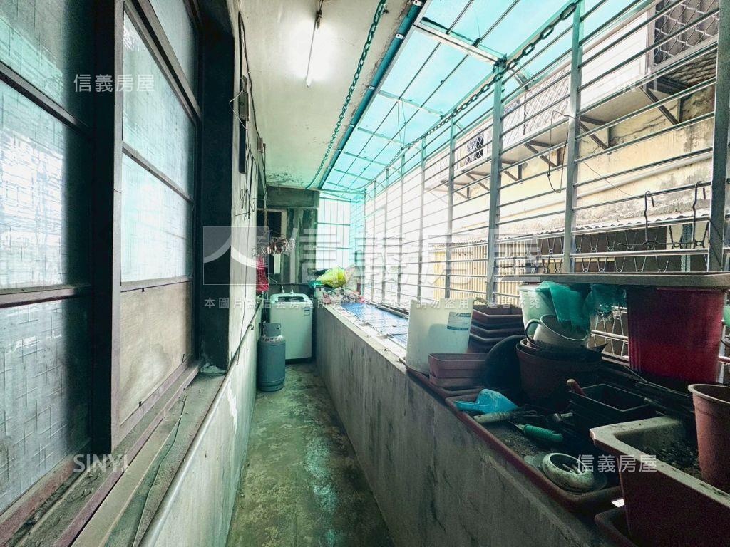 邊間方正三樓☘買服１％房屋室內格局與周邊環境