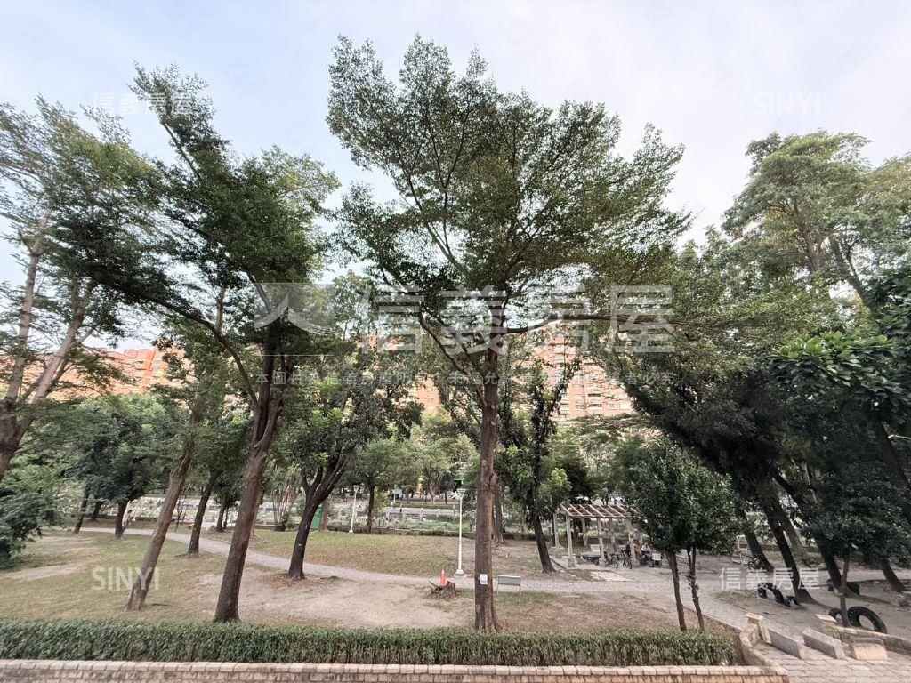 河堤公園四房平車房屋室內格局與周邊環境