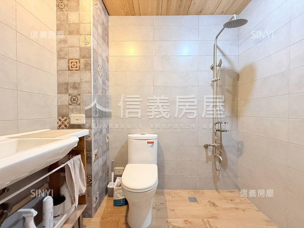 河堤公園四房平車房屋室內格局與周邊環境