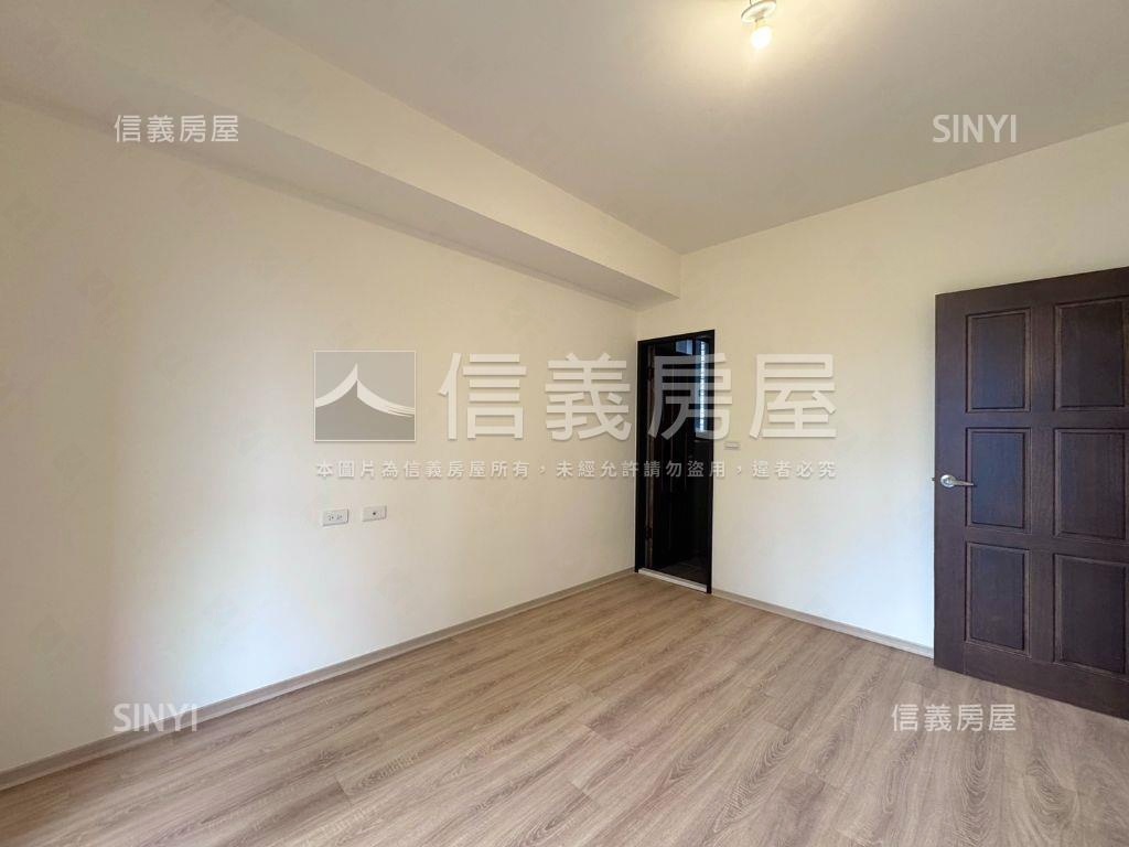 鴻承寫森三房坡平車位房屋室內格局與周邊環境