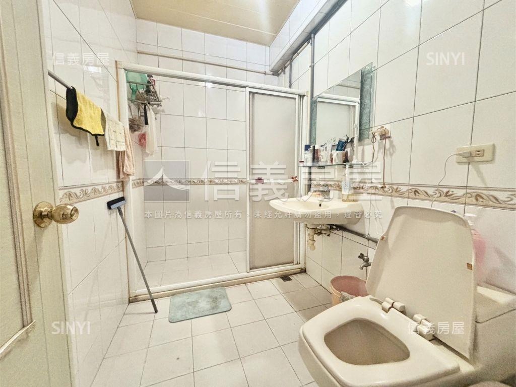 五股御史路唯美透天房屋室內格局與周邊環境