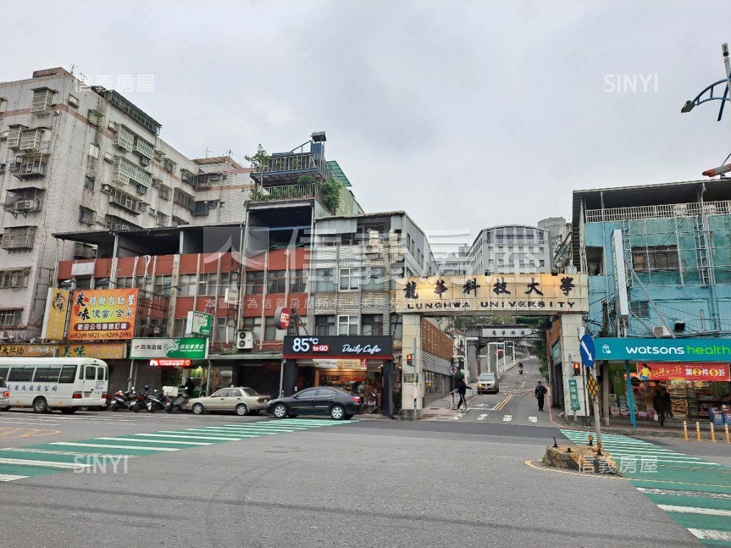 稀有釋出裝潢美四房近捷運房屋室內格局與周邊環境