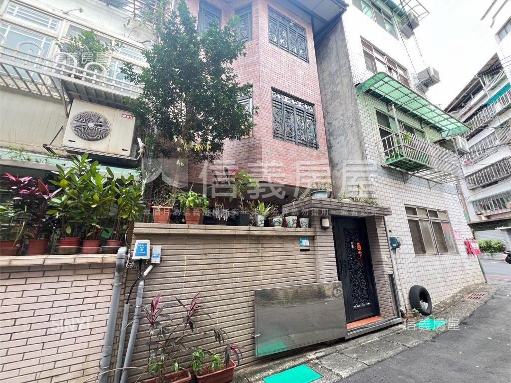 南勢角獨棟優美透天房屋室內格局與周邊環境
