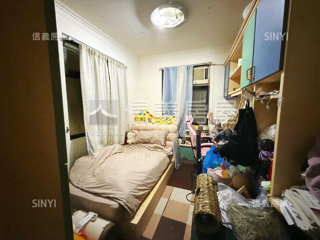 忠誠路裝潢美一樓房屋室內格局與周邊環境