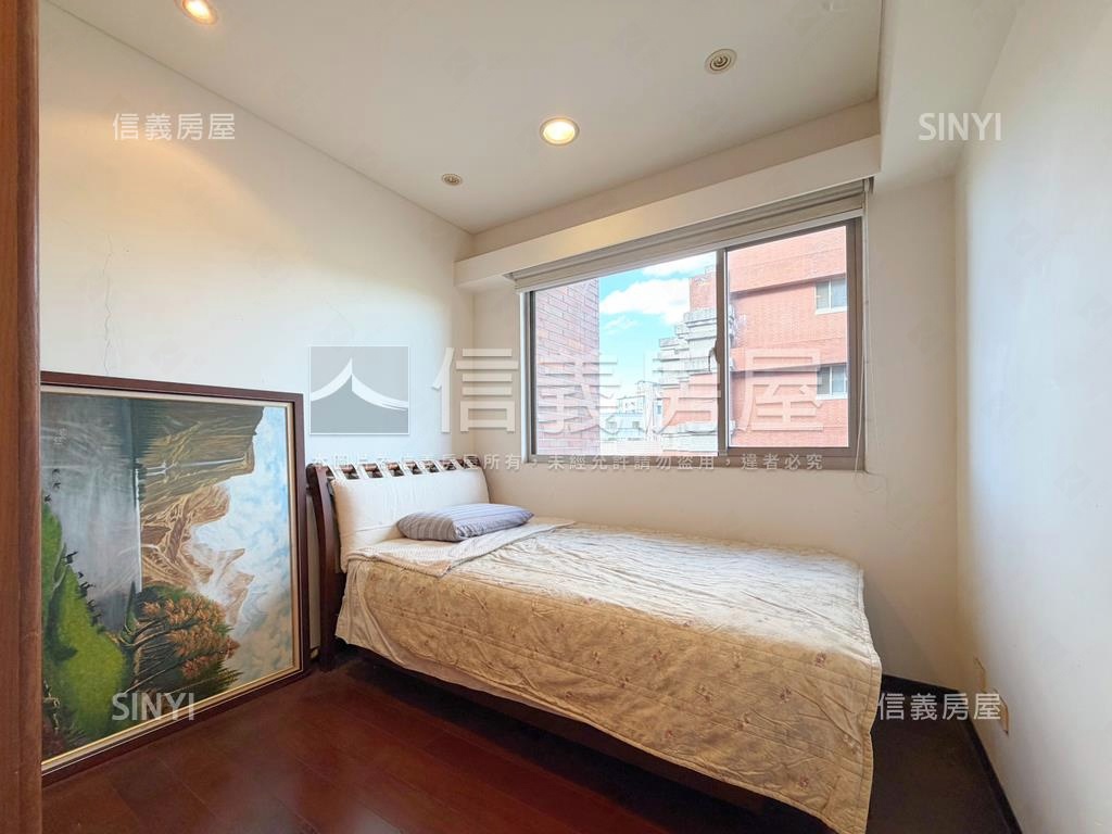 法國臻品晨曦眺望１０１房屋室內格局與周邊環境