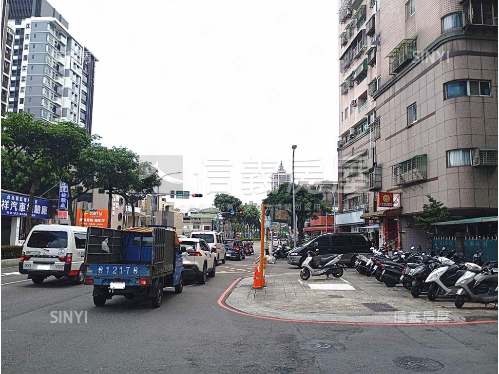 中華路精華店面房屋室內格局與周邊環境