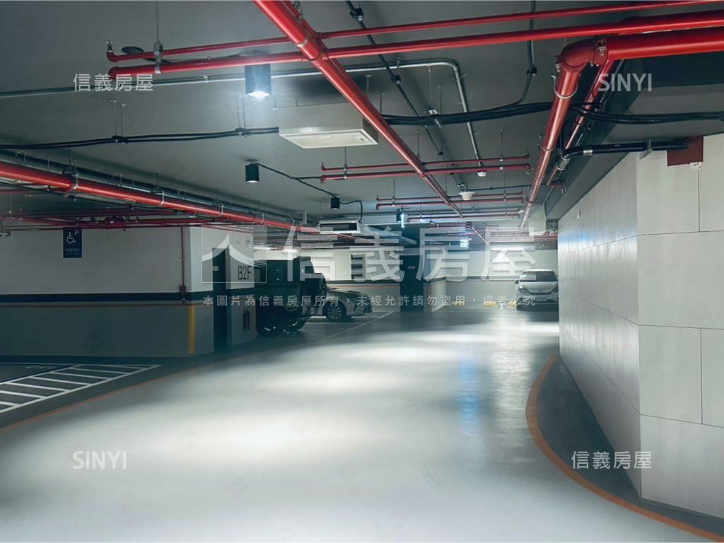 京王高樓豪邸美宅房屋室內格局與周邊環境
