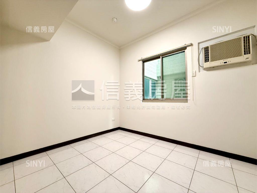 東區鄉城大鎮露台兩房車位房屋室內格局與周邊環境