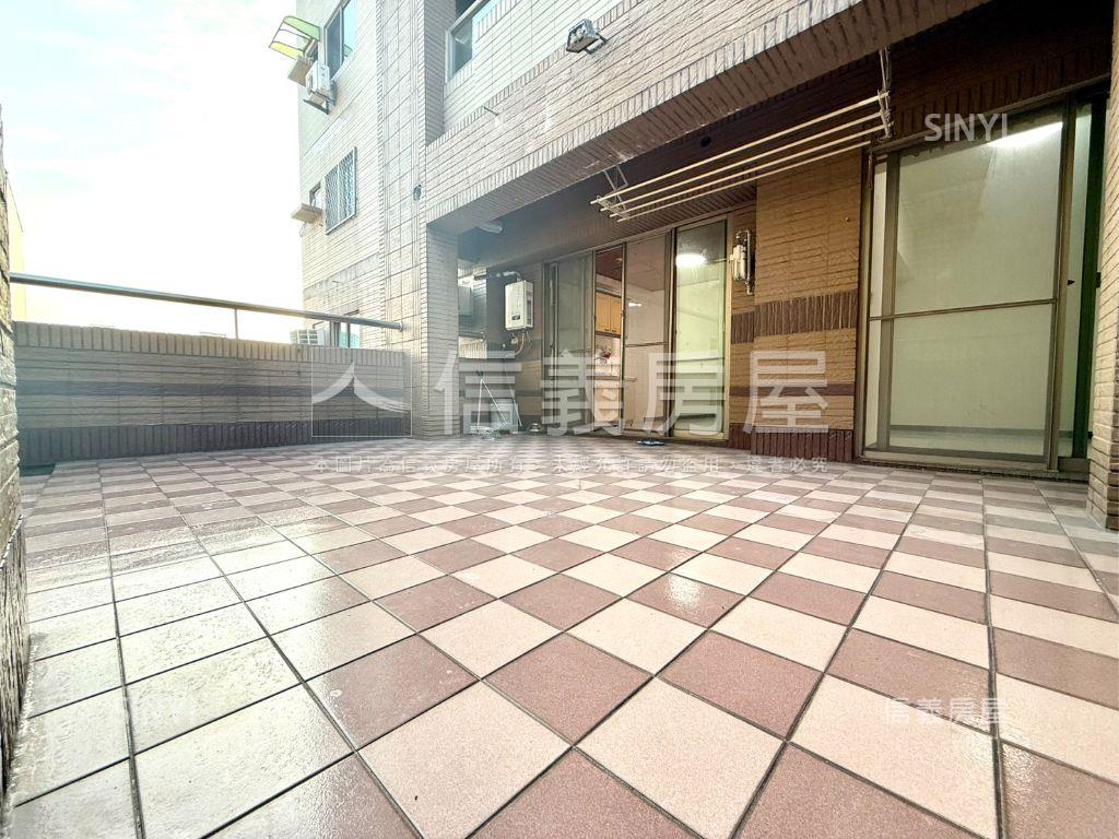 東區鄉城大鎮露台兩房車位房屋室內格局與周邊環境