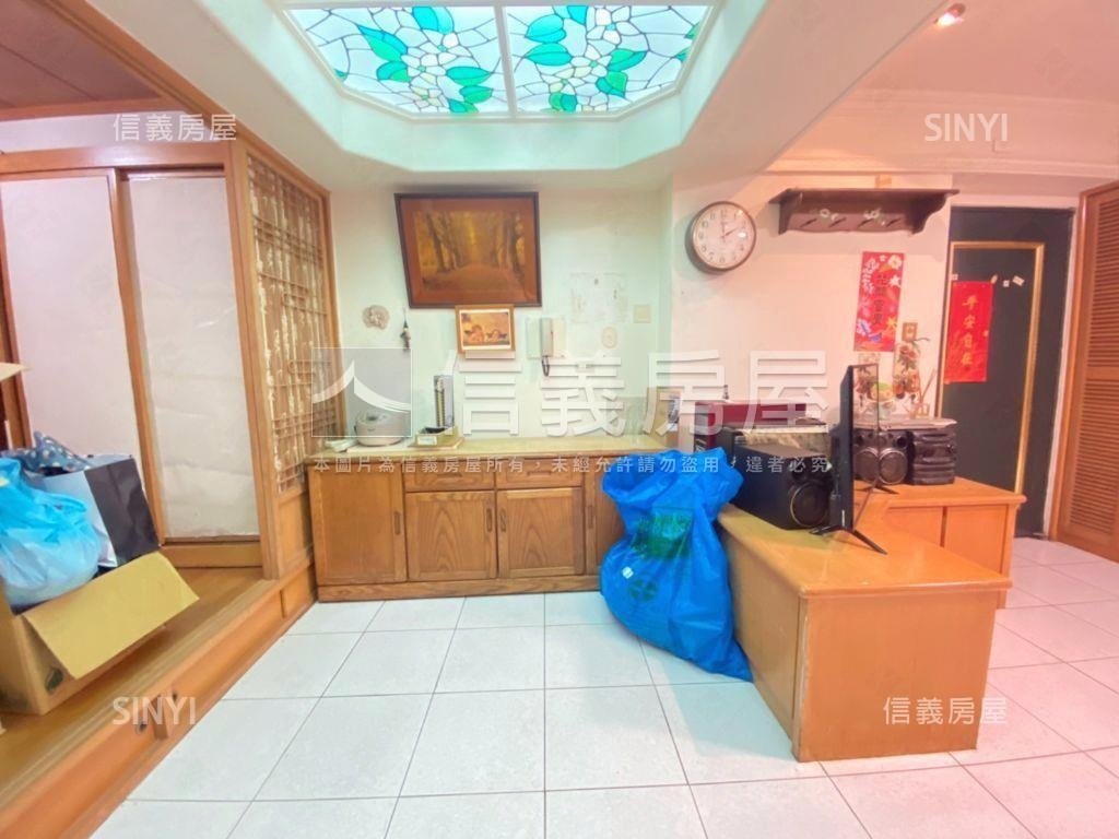 誠心出售★三房電梯近西門房屋室內格局與周邊環境