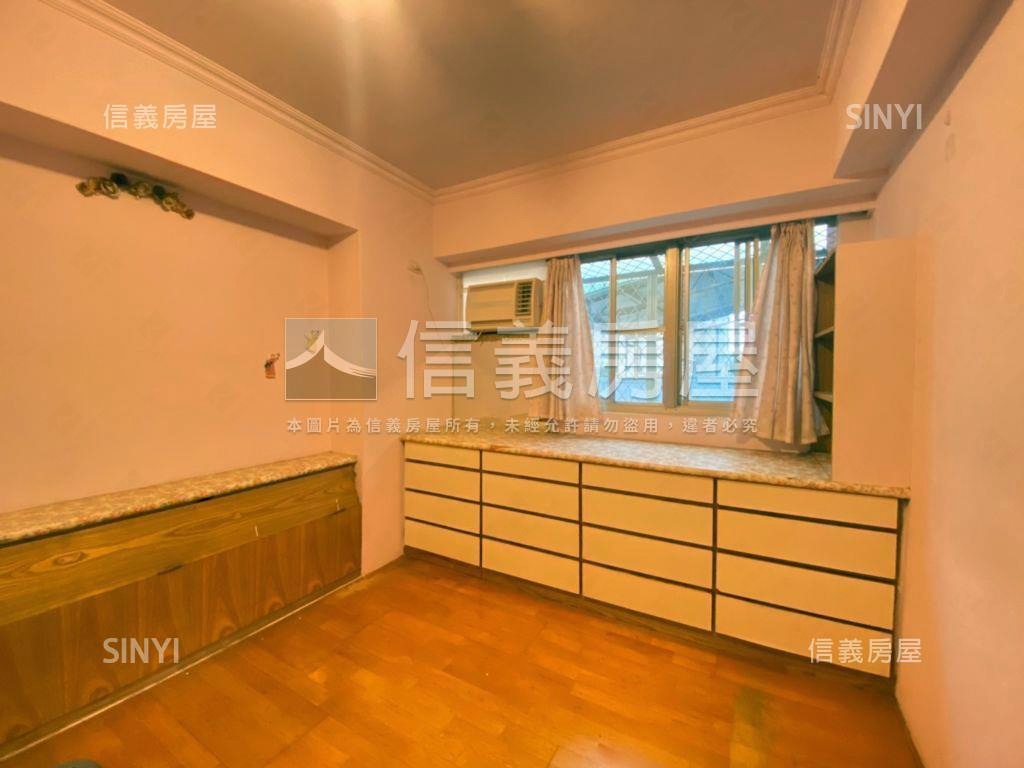 誠心出售★三房電梯近西門房屋室內格局與周邊環境
