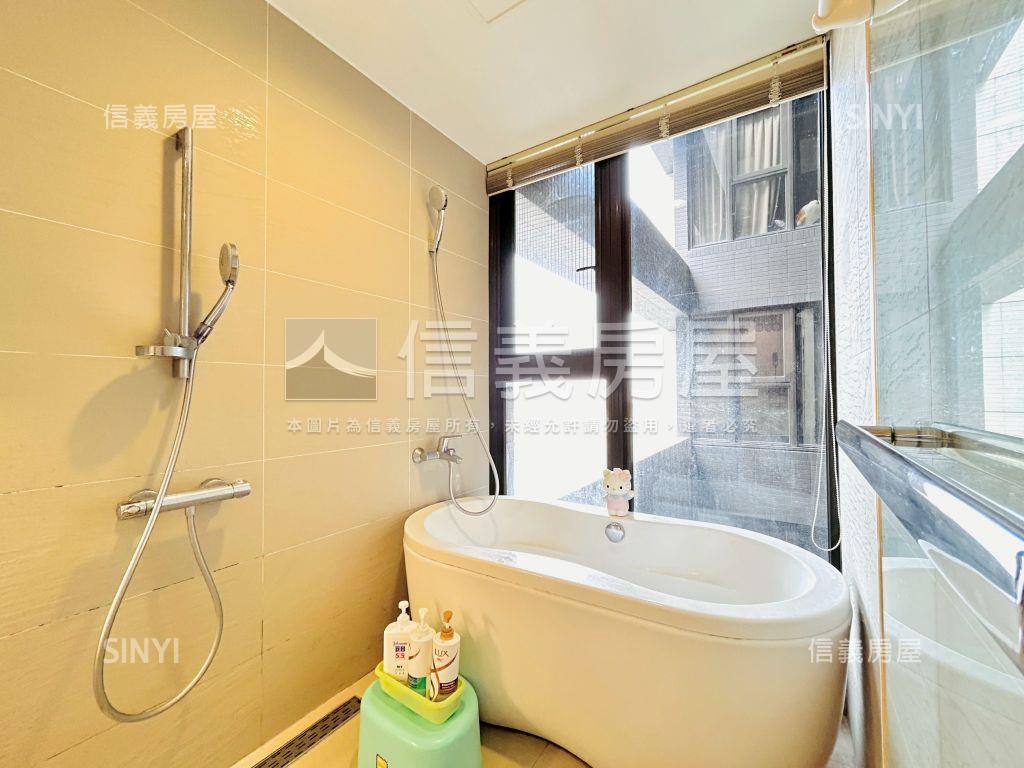 青埔高鐵國家苑精美三房房屋室內格局與周邊環境