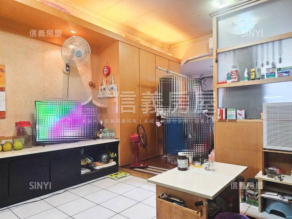 山居生活美麗首購大套房房屋室內格局與周邊環境