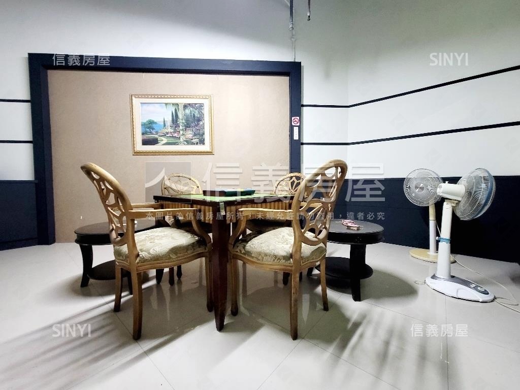 仁愛特區３房車位房屋室內格局與周邊環境