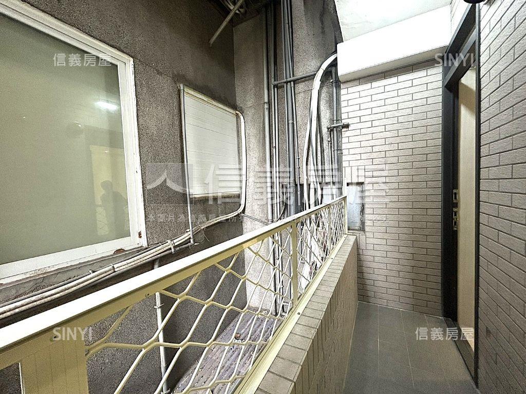 捷運公園美裝大滿足房屋室內格局與周邊環境